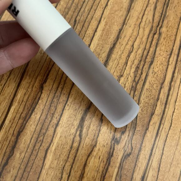 Refy Concealer Anti-Cernes 4.5ml Shade 24 - Picture 2 of 5